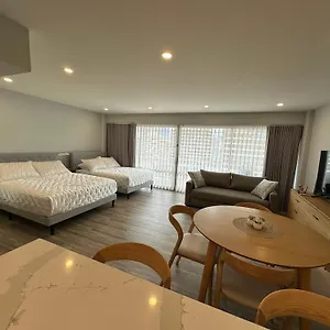 Aparthotel New Aloha Waikiki Ilikai Free Parking, Honolulu